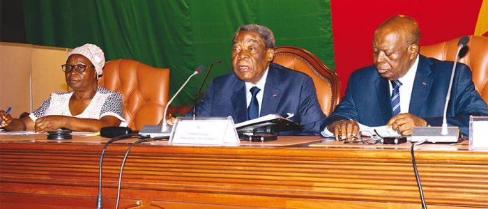 Sénat: cinq projets de loi adoptés