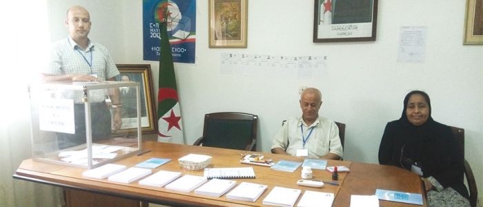 Les Algériens du Cameroun votent Les Algériens du Cameroun votent