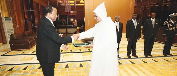 Deux diplomates à l’honneur au Palais de l’Unité