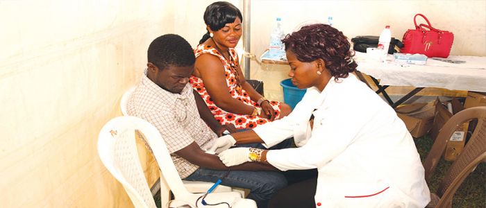 45th National Unity: Youths Donate Blood To Save Lives