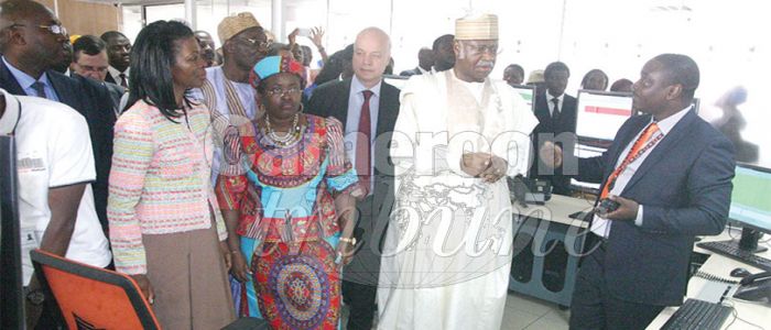 Orange Cameroun: le PM inaugure le Data center