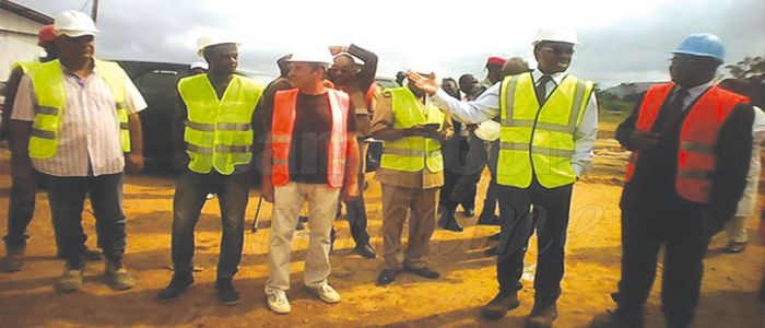 Hôpital gynéco-obstétrique et pédiatrique d’Ebolowa: le Minsanté scrute les travaux Hôpital gynéco-obstétrique et pédiatrique d’Ebolowa: le Minsanté scrute les travaux